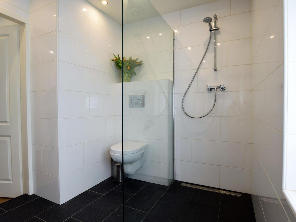 Hotel Beautiful Houseboat With Terrace Jacuzzi Den Haag Exterior foto